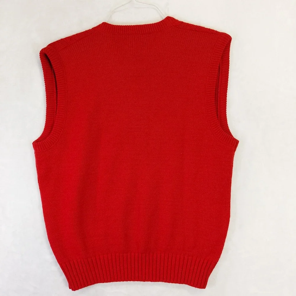 Vintage Jantzen Mens Red Cable Knit V-Neck Sweater Vest Made in USA Size M
